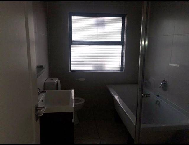 2 BEDROOM APARTMENT FOR SALE IN FOURWAYS